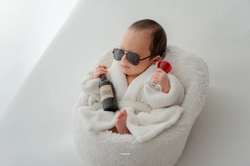 苏州宝宝总是吐奶怎么回事